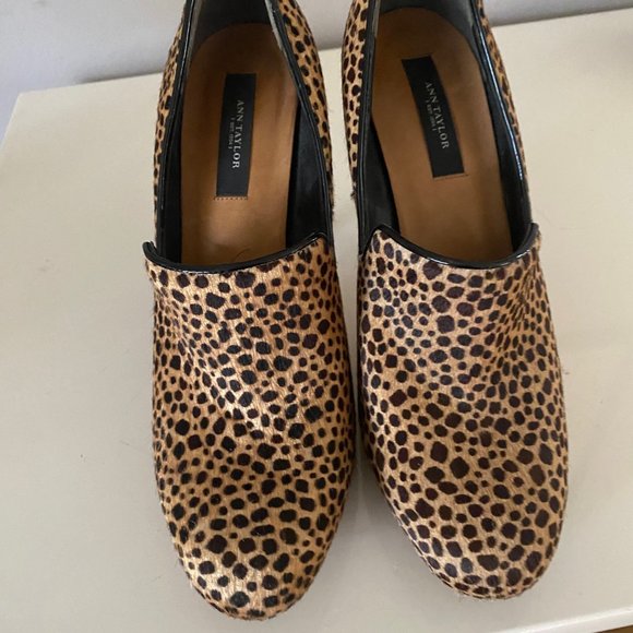 ANN TAYLOR LEANDRA PRINTED CALF HAIR PLATFORM SHOOTIES SZ 7 - Picture 5 of 5